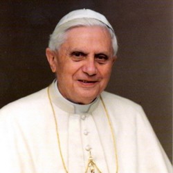 Lemond XVI. Benedek pápa