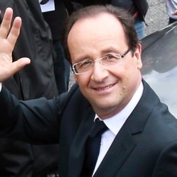 Sarkozy megbukott, Hollande az új francia elnök