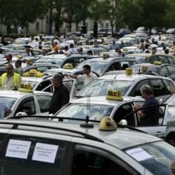 A taxisok sikeresnek érzik hétfői demonstrációjukat