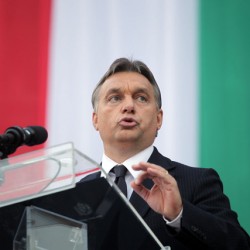 Rejtélyes találkozóra készül Orbán