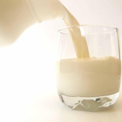 Rákkeltő tej a budapesti piacokon