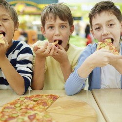 Ismerjük meg a pizza evés és a pizzakészítés történetét